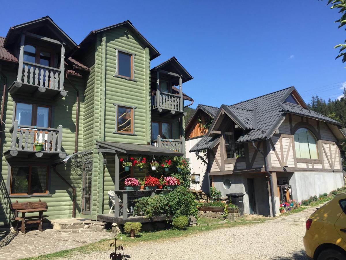 Guest House Anastasia Tatariv Exterior photo