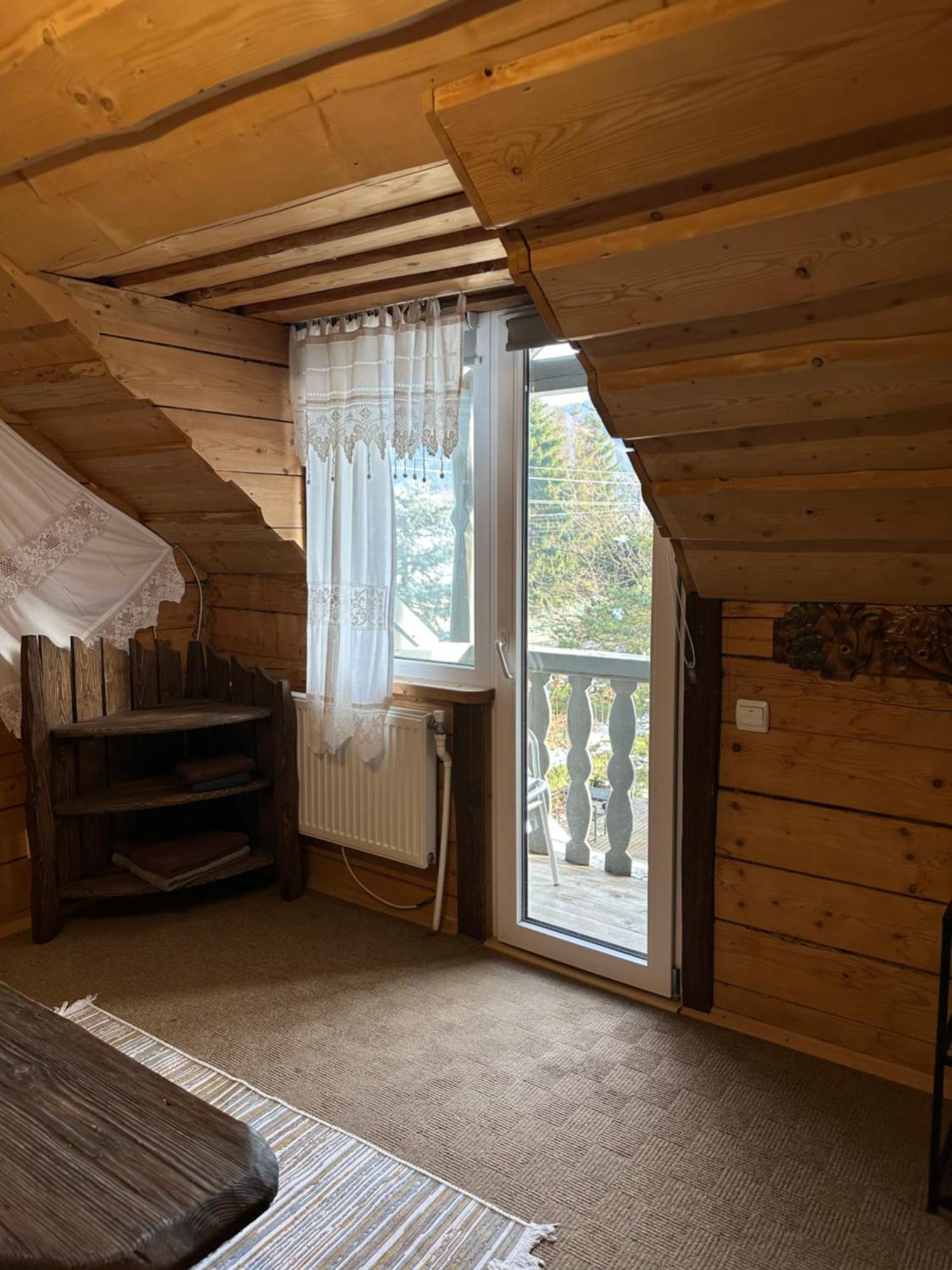 Guest House Anastasia Tatariv Exterior photo