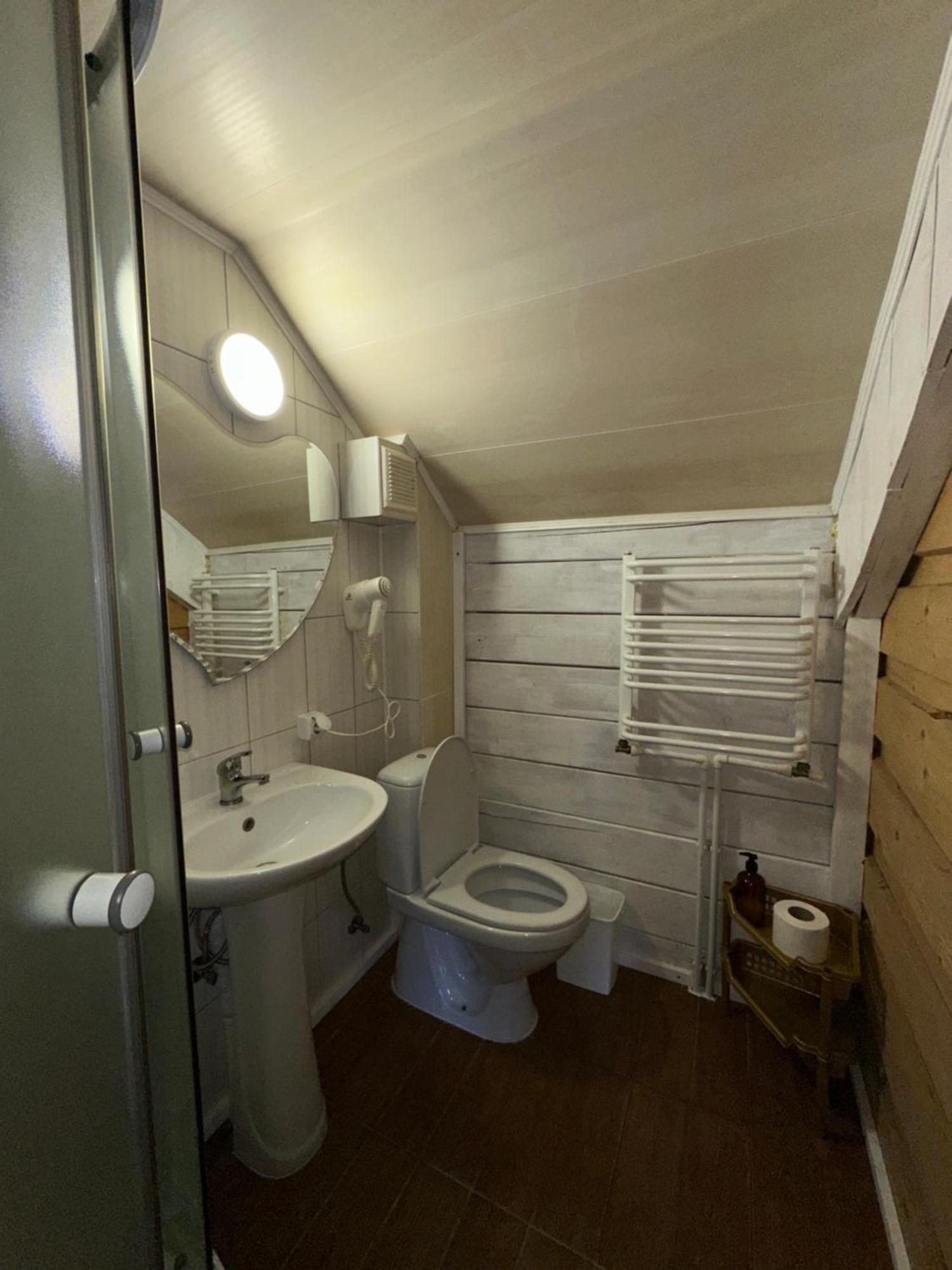 Guest House Anastasia Tatariv Exterior photo